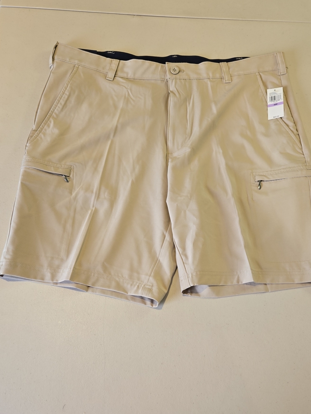 IZOD Men's Performance Cargo Golf Shorts - Khaki